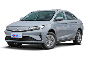 紧凑型SUV实拍解析：全景内饰与空间表现，参考价13.98万起