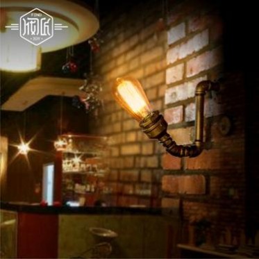 创意水管壁灯：打造美式乡村与复古工业风的个性空间装饰