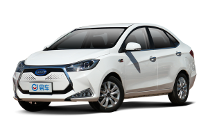 纯电家用车实拍解析:内饰全景体验与近期市场报价一览 纯电家用车实拍解析:内饰全景体验与近期市场报价一览