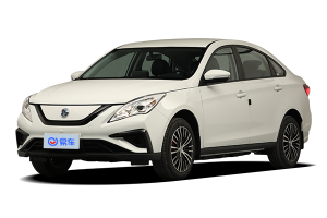 纯电家轿深度实拍：内饰全景与空间解析，直降近5万值得入手吗？