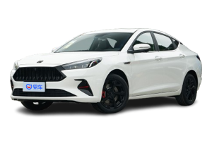 家用轿车全景影像内饰实拍，分期购车价格与优惠详解