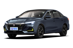 纯电家轿实拍图集：内饰全景大空间与当前市场优惠行情解读