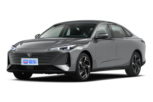 实拍解析：内饰宽敞配全景影像，油耗经济家用优选