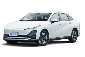 实拍解析：15万级纯电MPV，360全景与空间表现如何？