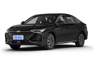 紧凑型SUV实拍解析：内饰全景与性能实测，参考价与本地行情一览