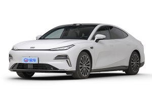 银河星耀8实拍解析 内饰外观油耗对比