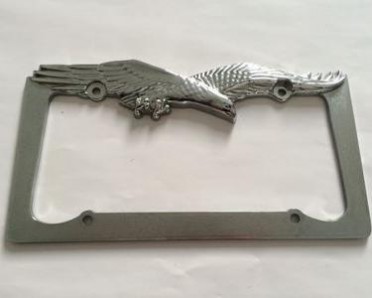 老鹰美国车牌架｜金属美式牌照框实用指南