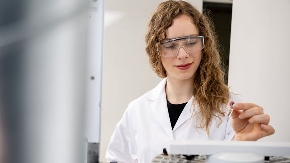 德国农业废料转化可降解塑料用于医疗汽车