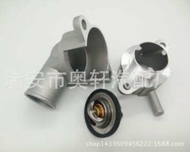 适用大宇汽车节温器 节温器盖节温器总成96407677 30度夹角